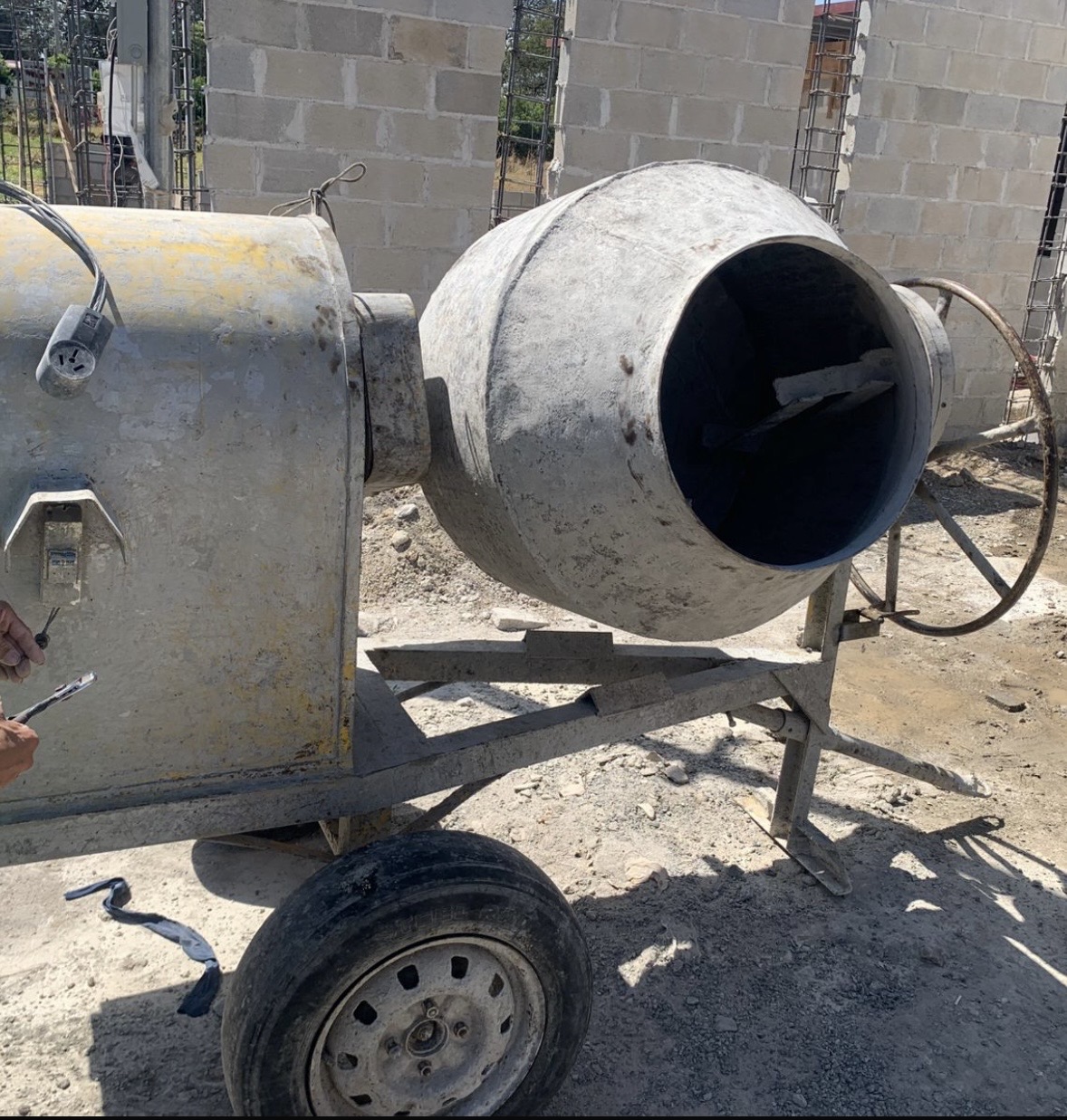 MEZCLADORA ELECTRICA